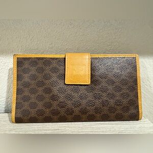 Authentic Celine Vintage Long Wallet. Great Condition